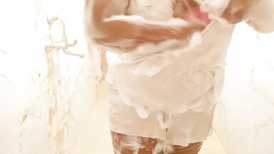 Laos sexy milf taking shower - 14 image