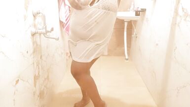 Laos sexy milf taking shower - 3 image