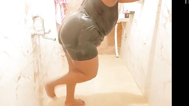 Myanmar sexy milf taking shower - 6 image