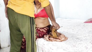 Desi bella moglie indiana ottenere figa e ascelle rasato dal marito e ha ottenuto scopata in varie posizioni bocca cazzo e tette cazzo - 2 image