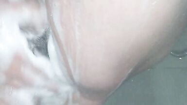 The marriage slut Carmen in the shower - 13 image