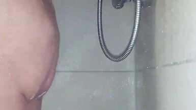 The marriage slut Carmen in the shower - 8 image