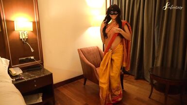 インドのサリーで熱く見て、ハードファックする準備ができてデシ少女 - 2 image