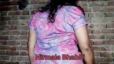 Hot bhabhi romance and fuck with his neighbour