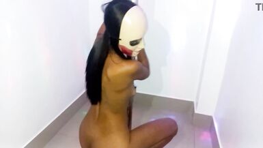 Mia suocera mi ha fatto una danza erotica. Oggi è il mio compleanno!!! Vediamo cosa succede. Porno gratuito esclusivo reale fatto in casa - 7 image