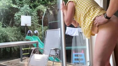 House cleaner let him to fuck her while she clean window - 5 image