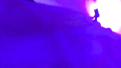 Je me préparais à mendormir lorsquon ma mis à genoux et quon ma allongé pour me sucer. - 4 image