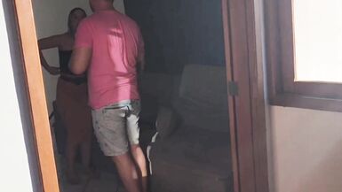 Mein Mann hat meinen Freund Elo Cardone in der Küche gefickt und ich habe es nicht einmal gemerkt - 14 image