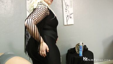 Schritt Mommy geben einen guten dominanten Handjob zu einem Kerl - 9 - 2 image