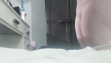 camera captures girl with giant vagina bbw - 3 image