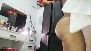 Thick stepmother recording herself for her lover - 13 image