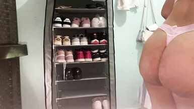I SEE MY STEPMOTH'S ASS AND VAGINA IN THE MIRROR - 13 image