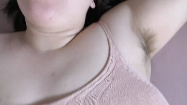 Transformer une femme chaude aux gros seins en décharge de sperme pour sa reproduction personnelle - Jour 4 - Milky Mari