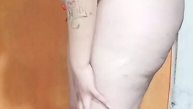 Applying cream to my giant ass - 1 image