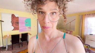 Stepmom Tests to See If I'm Gay - 11 image