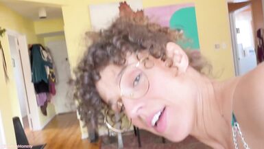 Stepmom Tests to See If I'm Gay - 13 image