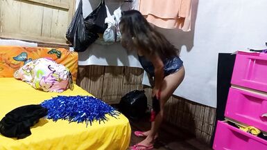 DOMANI DEVO FARE UNO SPETTACOLO E DEVO ESERCITARMI IN BALLI SEXY A CASA!!! POI IL MIO FRATELLASTRO È ENTRATO NELLA MIA STANZA, HO INIZIATO A SEDURLO E HO FINITO PER CAVALCARE IL SUO MINI CAZZO. PORNO GRATIS REALE FATTO IN CASA - 4 image