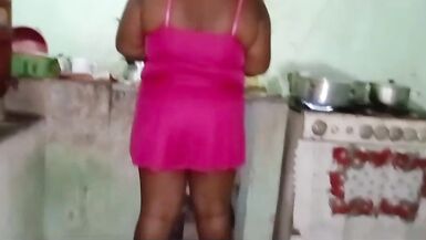 This is my friend's wife, he invited me to dinner and look what she did while he went to the market - 7 image