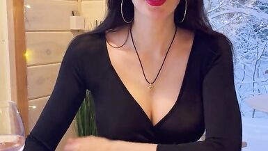 Hot wife on a date in a restaurant cheats on her husband - 2 image