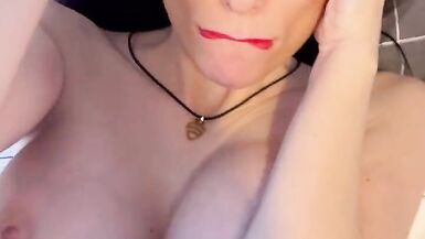 Hot wife on a date in a restaurant cheats on her husband - 8 image