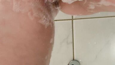 Shower and shave for the next movies - 7 image
