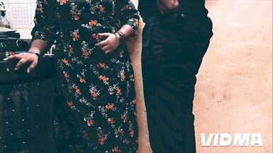 Bangladais sauvé chatte minuit baiser longtemps