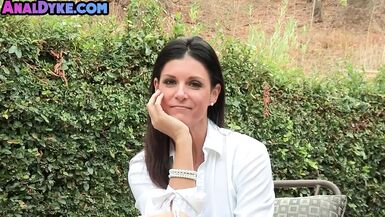 Solo MILF enjoys masturbating hardcore with sex toys - 1 image