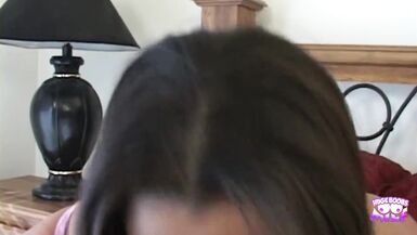 Wunderschöne Dame mit massiven Titten hüpft auf einem dicken Schwanz und hat einen unglaublichen Doggy Style - 7 image