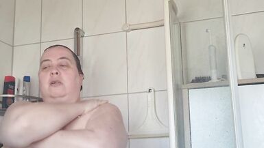 Quem quer tomar duche comigo - 8 image