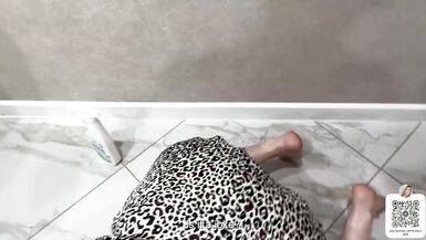 Time Freeze. Stepson Stops Time to Fuck His Hot Stepmom - 4 image