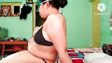 desi bengali girl got fingerd her wet pussy by her boyfriend - 2 image