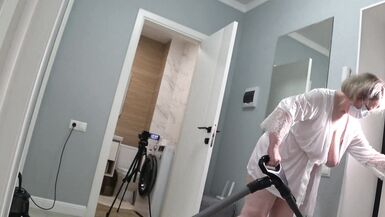 Big Ass Under a Short Robe Busty Mature Housewife with Hairy Pussy Behind the Scenes. Homemade PAWG - 11 image