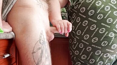 sperm flows powerfully from the penis after his mother-in-law jerked him off - 5 image