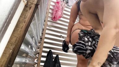 catching women on the beach changing table - 7 image