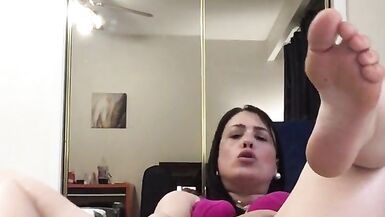 Room Cam: Sexy Brunette MILF Stuffs Throbbing Wet Pussy With Dildo And Cums Everywhere While Rubbing Clit - 7 image