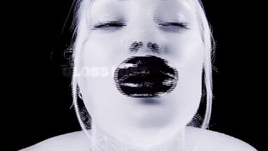 Obedece a mis labios rojos o sufre - 3 image