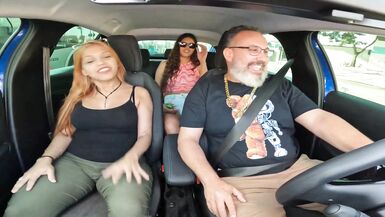 Carioca Kah Fox naked in the car during the ride with her giant ass - 6 image