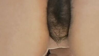 femme chaude mettant un godemiché jusquà ce quelle finisse