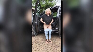 GILF Flashes 34H Tetas - 15 image