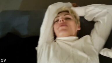 Sexe avec ma superbe milf will Alexis avec des cheveux très courts