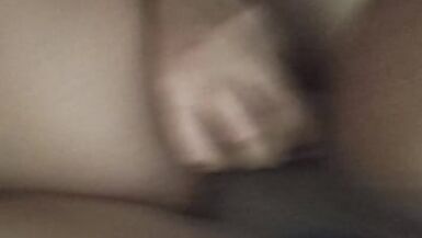 Estava em período fértil, por isso tive de pôr um preservativo ao meu amante inexperiente, mas a meio do sexo tirei o preservativo - 1 image