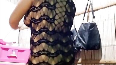 HUGE PACKAGE IS THE ONE MY BUSY STEPMOTH HAS!! SHE RUBLES HER WET VAGINA AND ROLLS UP HER VAGINAL LIPS. THE LINGERIE SHE WEARS MAKES HER LOOK WITH ENOUGH SKIN TO HAVE INTENSE SEX.