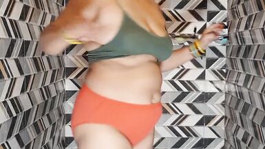 Puja bhabhi 浴室舞蹈 Bhojpuri - 2 image