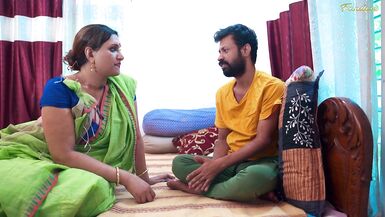 Hot big boobs desi look Indian Bhabhi seduces devar