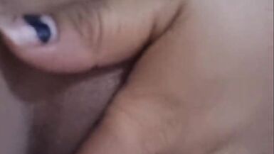 My stepmom is addicted to touching herself and leaving her pussy creamy - 5 image