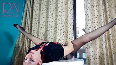 Nice lady in pantyhose and heels. Striptease at the round table 32 - 14 image