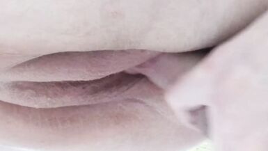 mother-in-law's meaty pussy filled with cum - 6 image