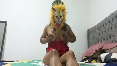 A BEAUTIFUL TIGRESS DOING AN EROTIC DANCE AND A RICH MASTURBATED FOR HER FANS - 15 image