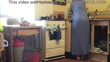 Arab milf gets big cumshot from horny masturbating stepson - 8 image