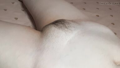 I Jerk off to My Stepmom's Exciting Pussy - 8 image